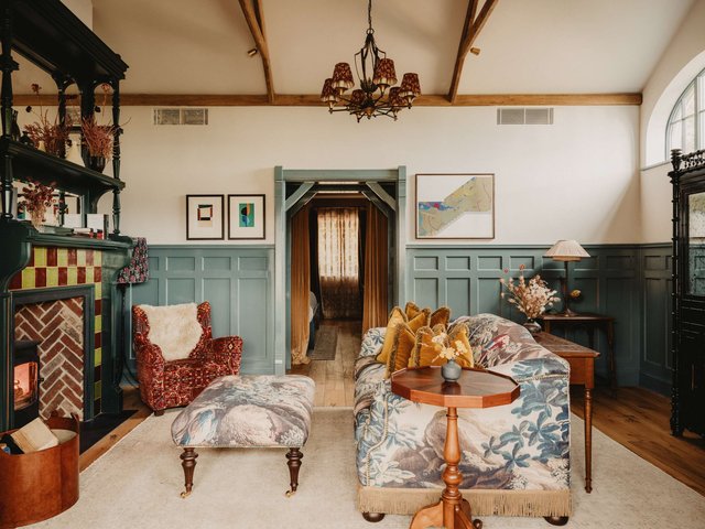 Stable Suites