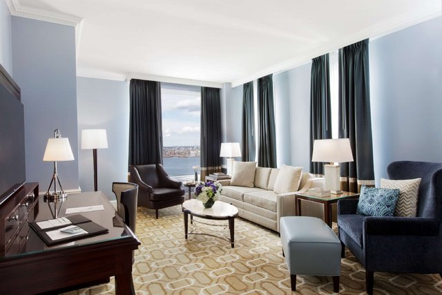 Harbor View Suite