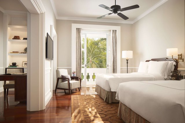 Colonial Suite