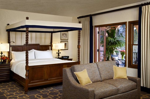Mission Spa Suite