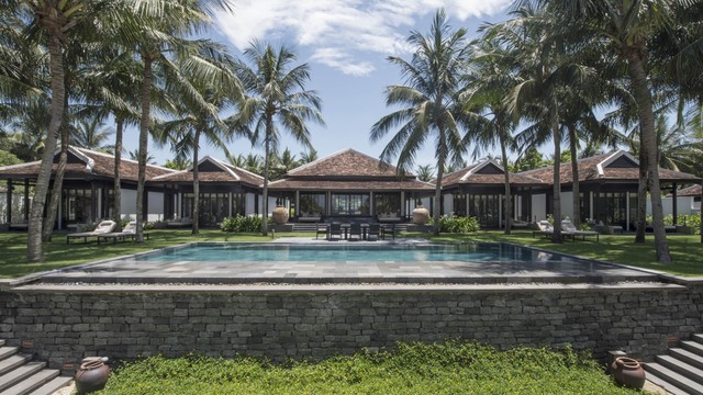 4 베드룸 풀 빌라