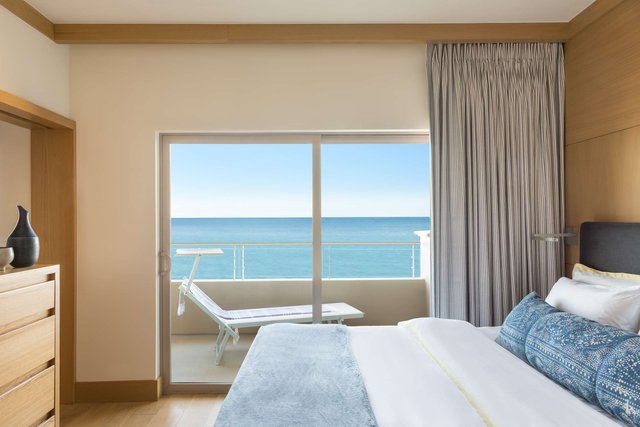 King Ocean Front Junior Suite