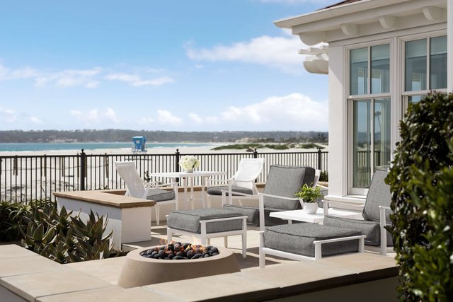 Beachfront Cottage Junior Suite